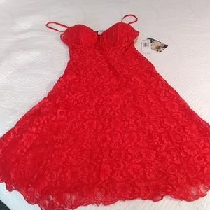 Cinema Intimates red knee-length babydoll size medium